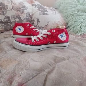 Converse Mid | Chuck Taylor's